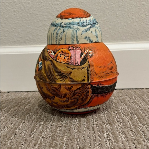 SOLDVintage 7” Santa tin 1980 Bristol Ware / Chein Industries, candy/tobacco tin - Picture 6 of 14